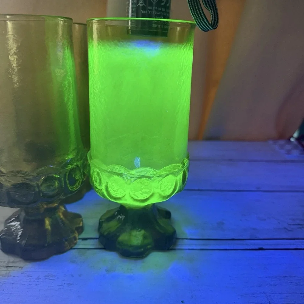 4 Vintage Tiffin Franciscan Madeira Pedestal Goblets Green Uranium Glasses